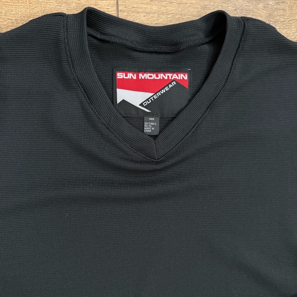 Sun Mountain Outerwear Shirt Mens Large Black V Neck‎ Long Sleeve Athletic